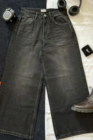 Black Baggy Jeans